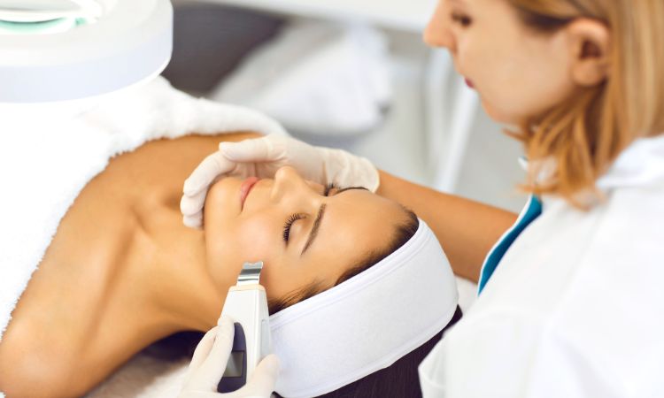 Las mejores técnicas de tratamientos faciales para cuidar tu piel